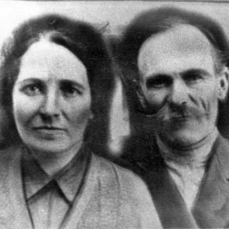 Сухов Григорий Михайлович с женой.